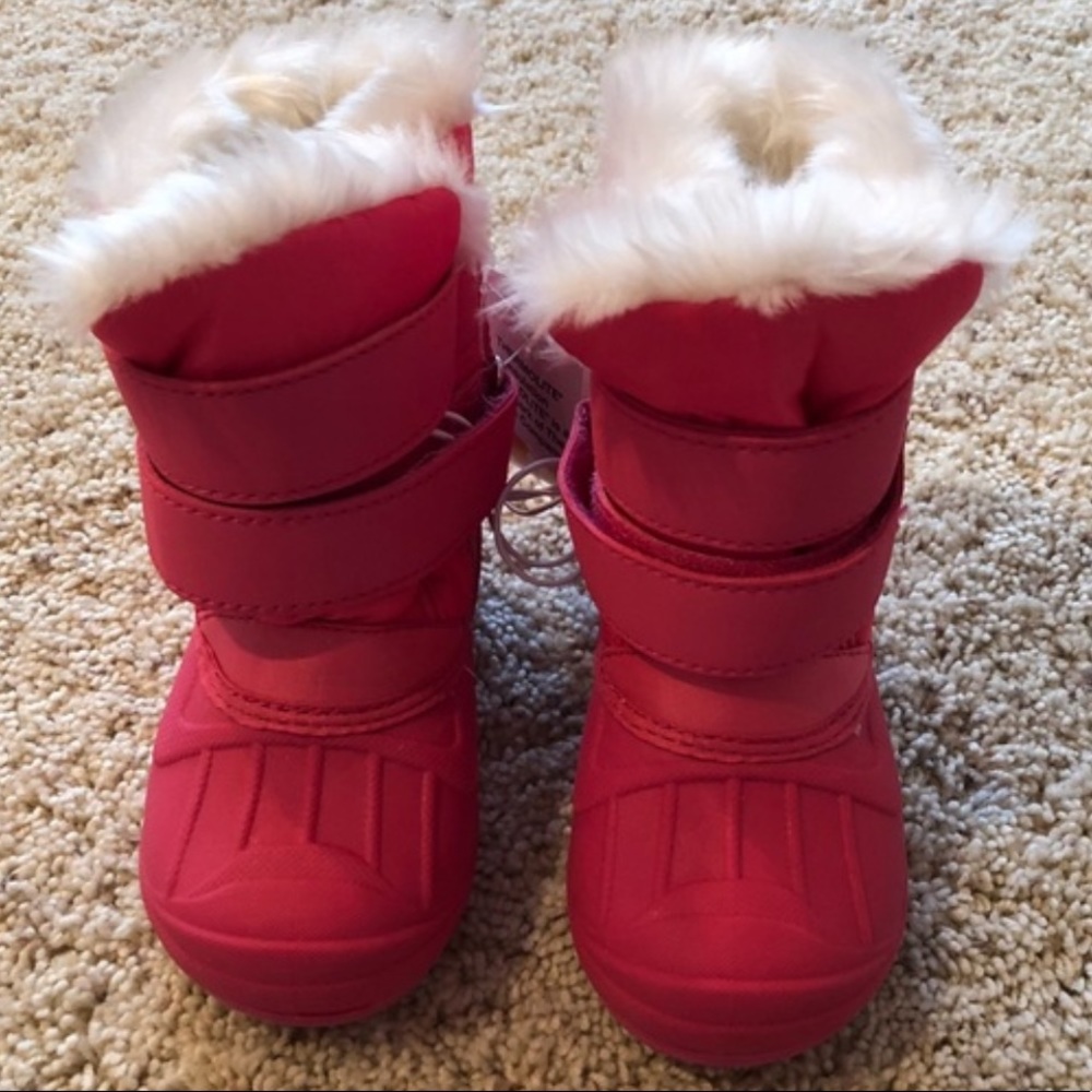 Cat & Jack 6 toddler snow boots. Thermalite insulated. Worn once.